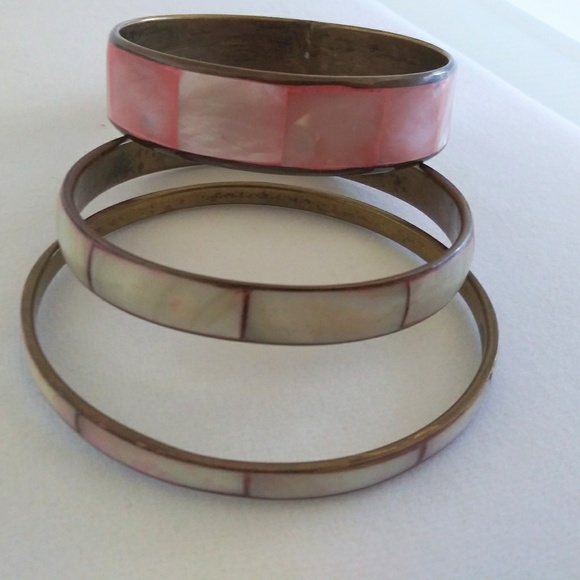 3 Mother of Pearl bangles - Picture 2 of 7